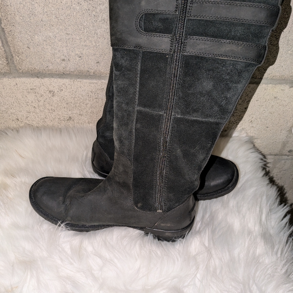 Uggs Winter Boot - image 2